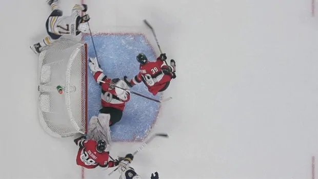 craig-anderson-makes-insane-desperate-sprawling-blocker-save.jpg