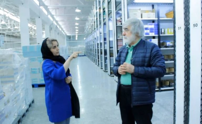 سر صفحه با ایرج جمشیدی یکشنبه ۳ فروردین