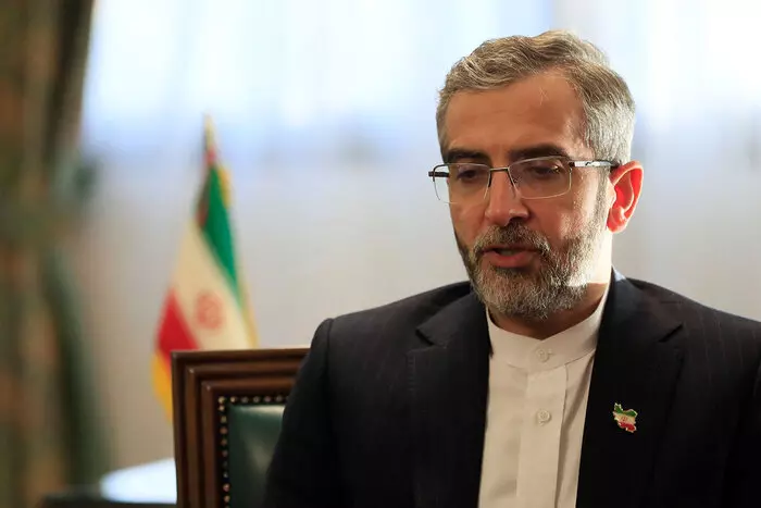 باقری-1
