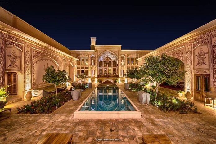 خانه-ایرانی-مهینستان-راهب